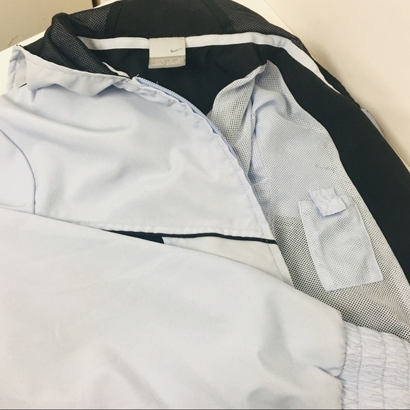 Nike windbreaker Suit  Size: M (8-10) - Picture 6 of 7